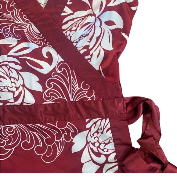 BCBG Kimono style wrap side tie red/cream flowered silk top - Picture 3 of 4